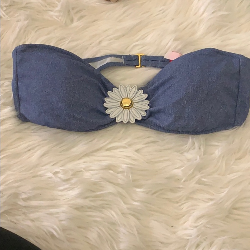 Victoria’s Secret bandeau bikini top